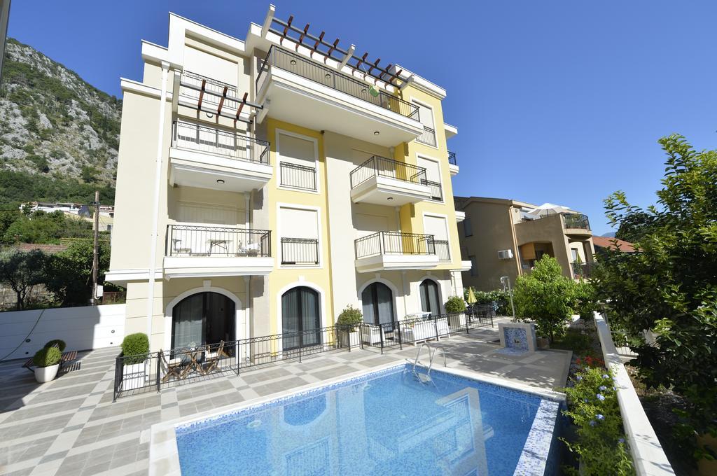 Posto Capitano C Group Apartamento Kotor Exterior foto