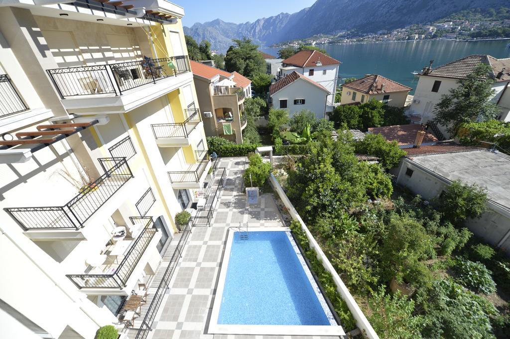 Posto Capitano C Group Apartamento Kotor Exterior foto