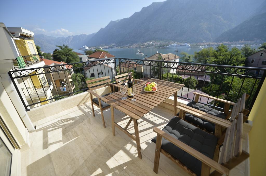 Posto Capitano C Group Apartamento Kotor Exterior foto